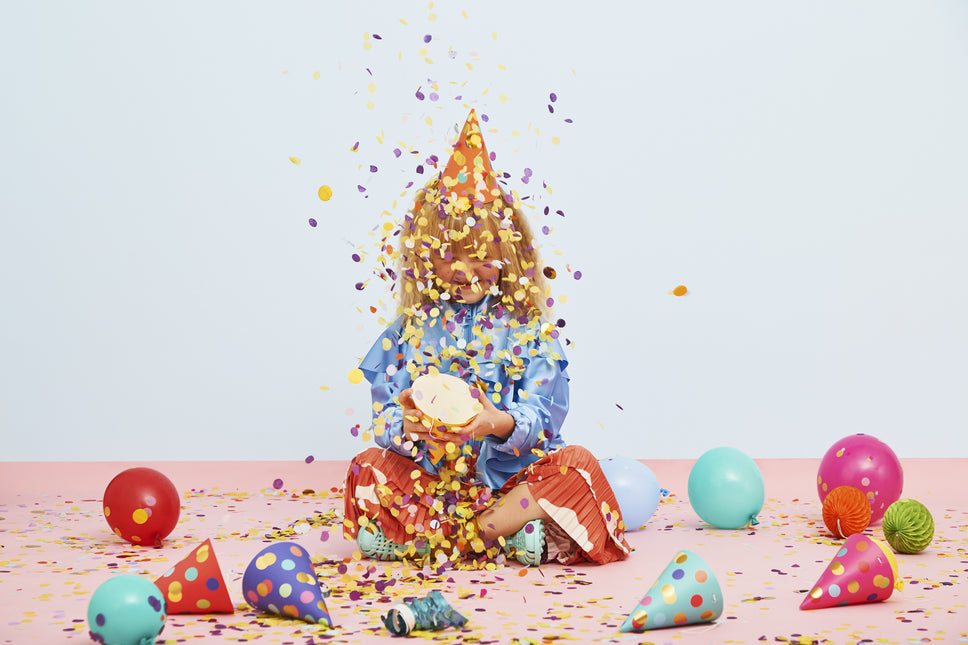 Chapeaux de fête colorés à pois XL 16cm 6pcs