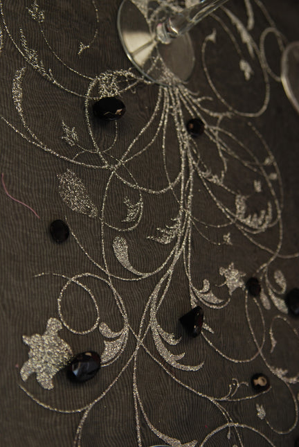 Tissu Organza noir Fleurs argentées 36cm 9m