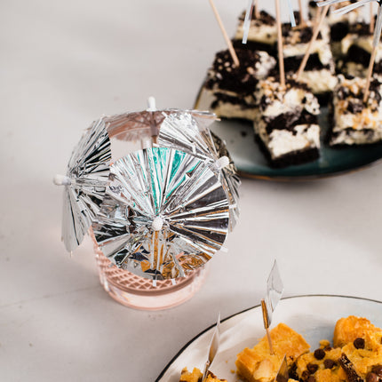 Bâtons de cocktail argentés Parasol 10cm 10pcs