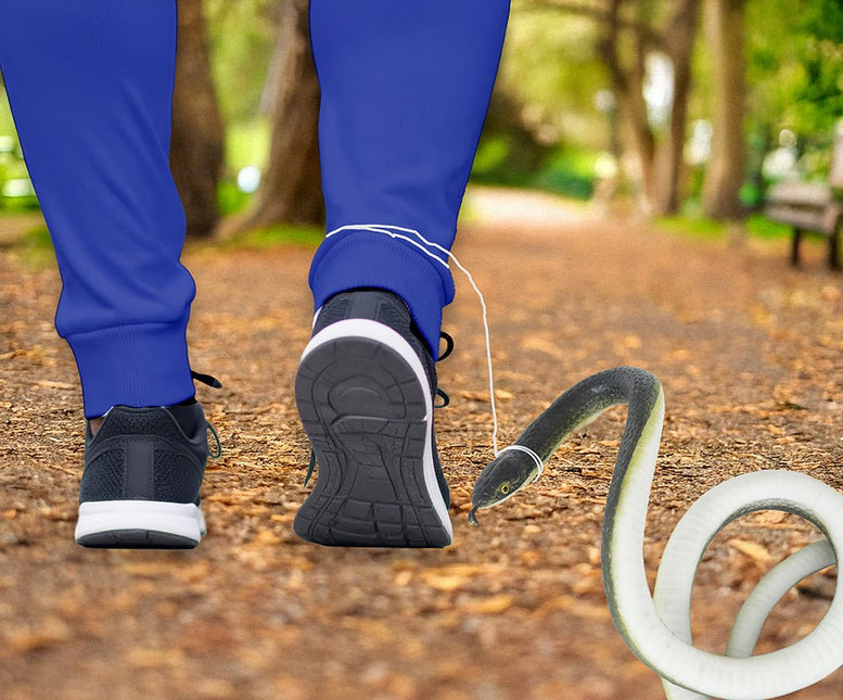 Nep Slang met touw en clip van Fiestas Guirca koop je bij Partywinkel