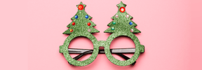 Kerstaccessoires die je feestlook helemaal afmaken