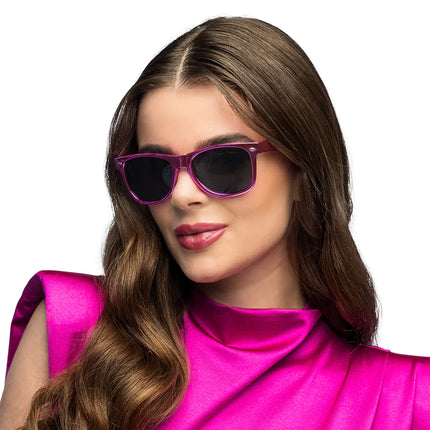 Lunettes de soleil roses brillantes