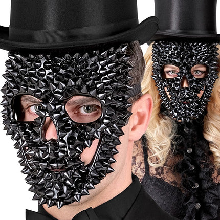 Masque crâne noir avec clous