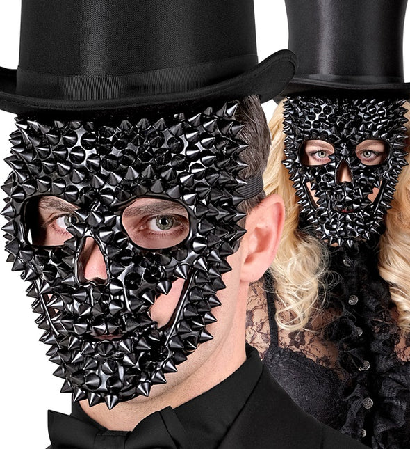 Masque crâne noir avec clous