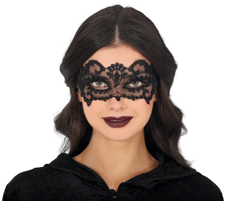 Masque de dentelle noir