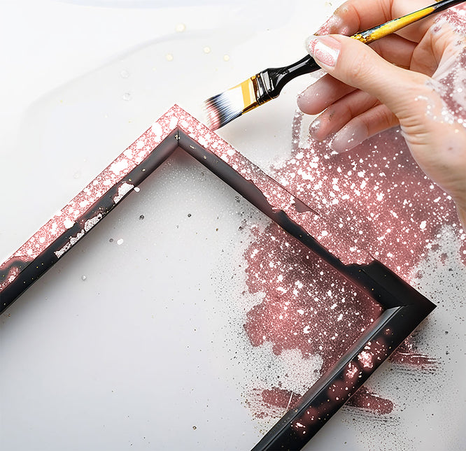 1 pot de paillettes biodégradables ou 10 gr de rose