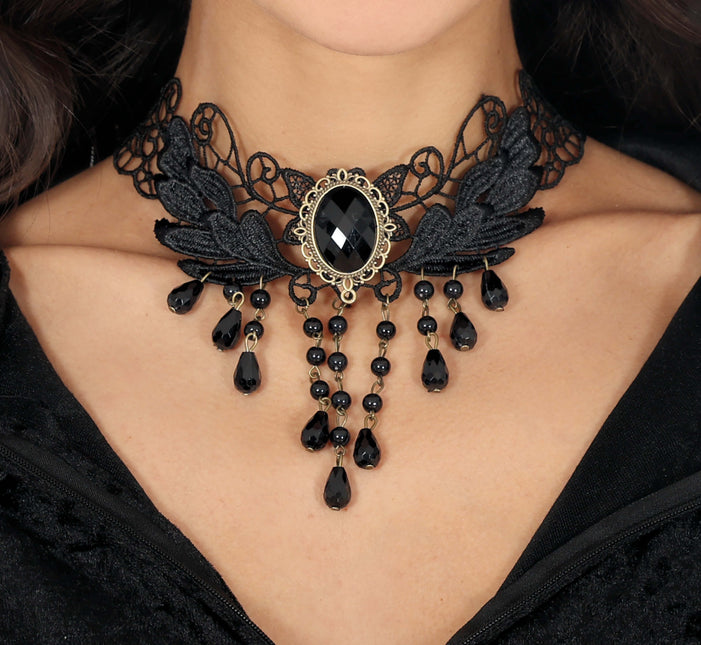 Collier noir avec perles