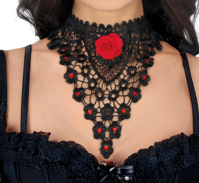 Collier noir rouge rose
