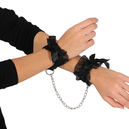 Menottes en dentelle noires