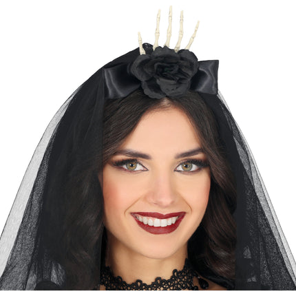 Bandeau noir, voile et fleur de squelette