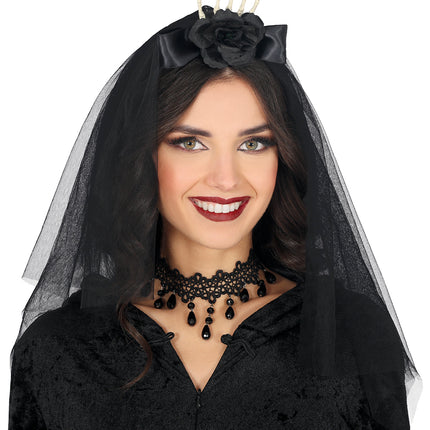 Bandeau noir, voile et fleur de squelette