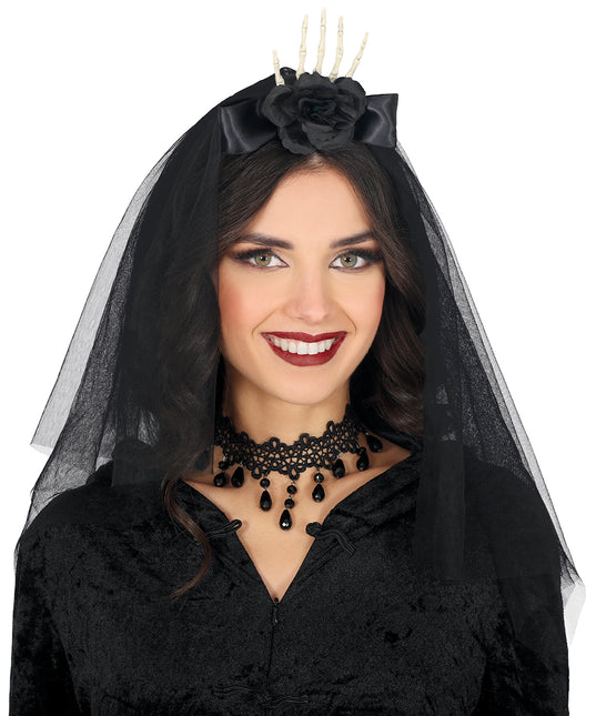 Bandeau noir, voile et fleur de squelette