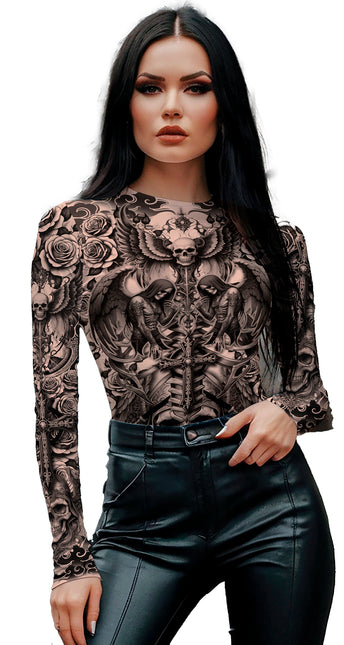 Effet de tatouage de chemise nue