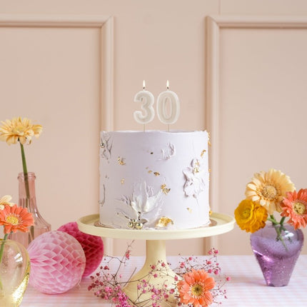 3 Jaar Kaars Beige 10cm van Partydeco koop je bij Partywinkel