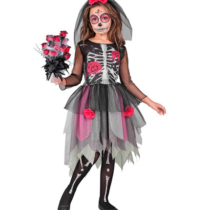 ROBE DE SQUELETTE AVEC DES ROSES