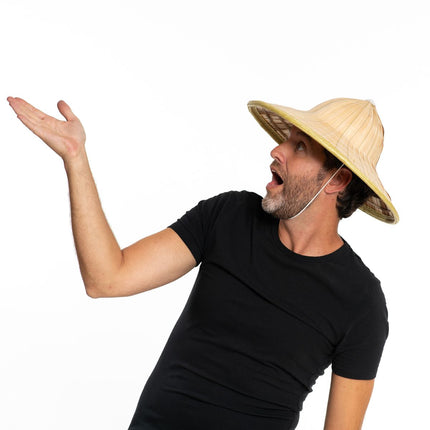 Chapeau chinois en osier