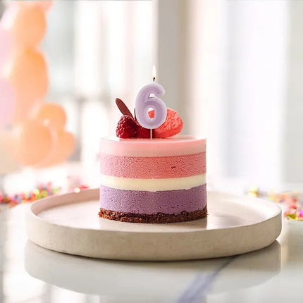 6 Jaar Kaars Paars 10cm van Partydeco koop je bij Partywinkel