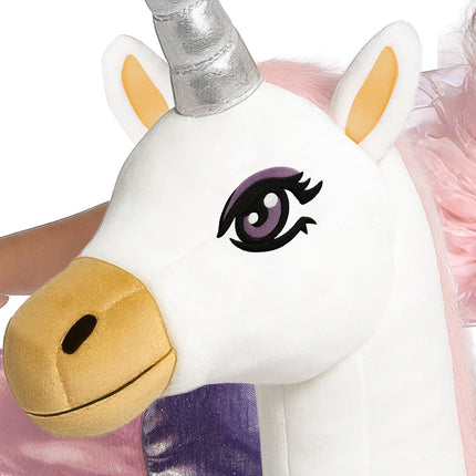 Fille au costume de licorne