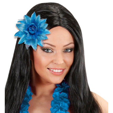 Fleur de cheveux bleue