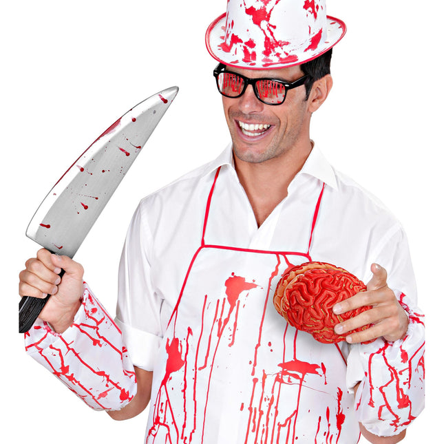 Faux cerveau rouge avec du sang