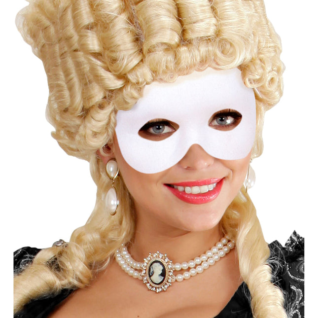 Masque blanc pour les yeux