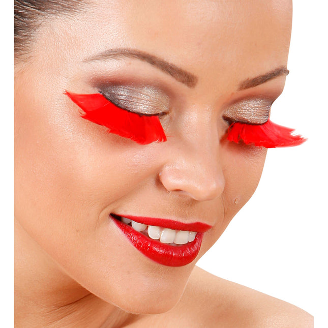 Faux cils rouges