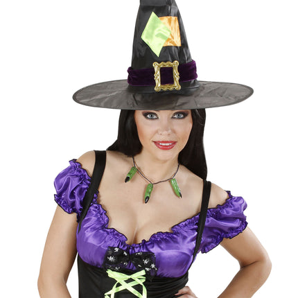 Collier d'Halloween avec des doigts