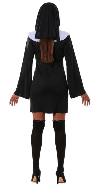 Robe non courte pour dames