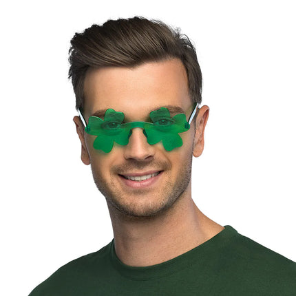 Lunettes de fête pour la Saint-Patrick