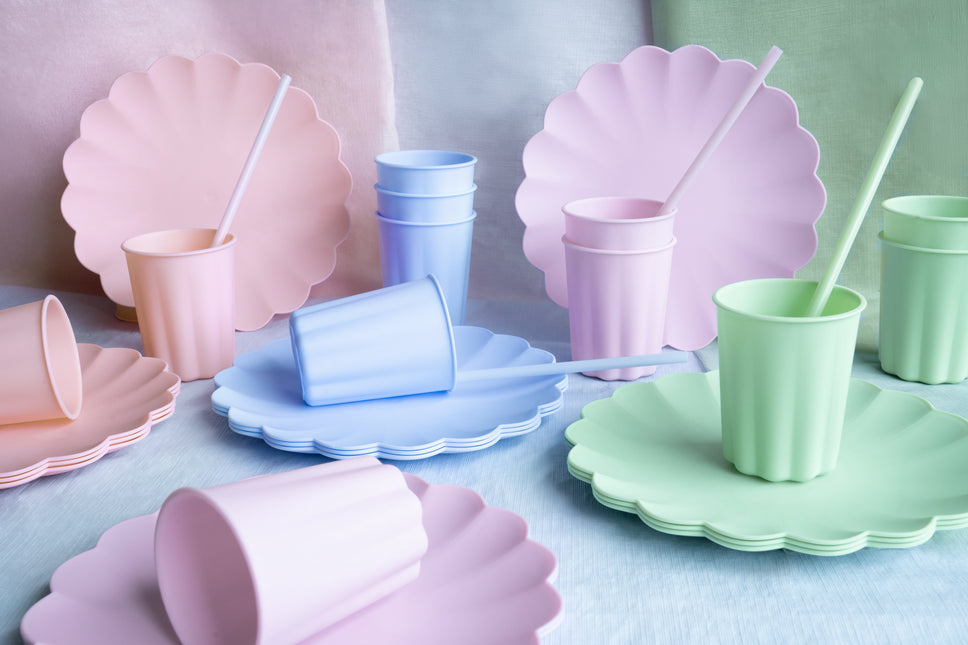 Assiettes en plastique Frill, 22 x 22 cm, violet