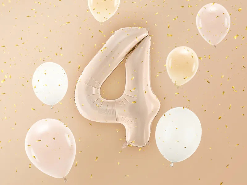 4 Year Figure Balloon Beige Gloss Empty 72cm