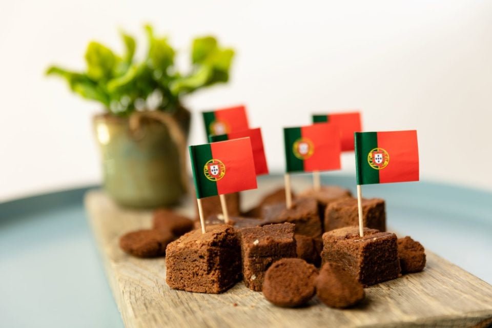 Cocktailprikkers Portugal 8cm 50st van WeFiesta koop je bij Partywinkel