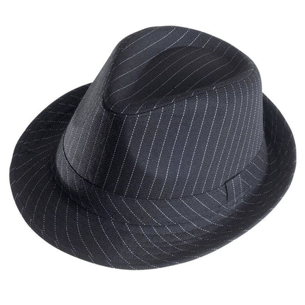 Gangster à chapeau noir