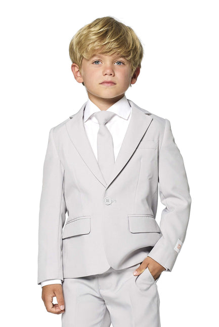 Garçon en costume gris <tc>OppoSuits</tc>