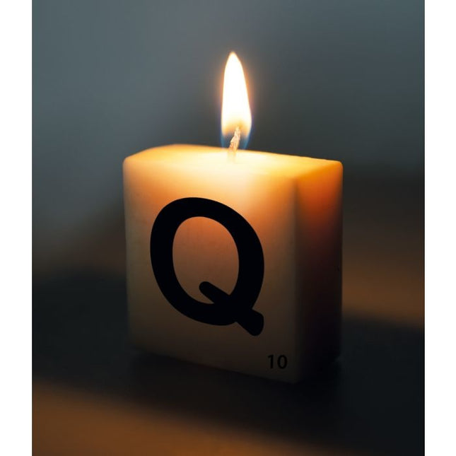 Bougie lettre Q 4cm
