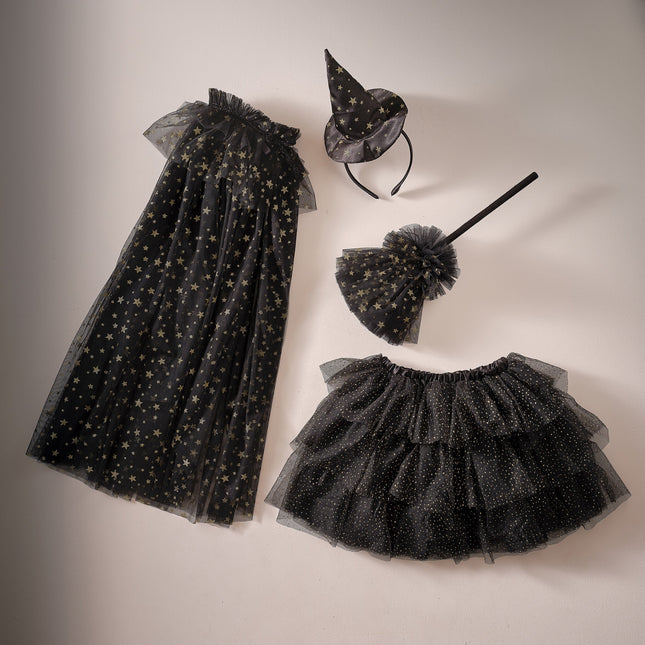 Fille à la cape en or noir