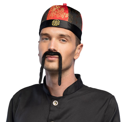 Moustache longue, fine et noire
