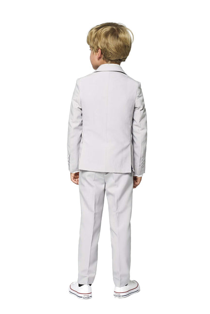Garçon en costume gris <tc>OppoSuits</tc>