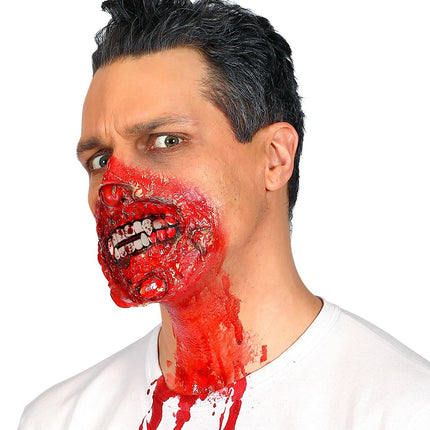 Tube de sang avec des dents