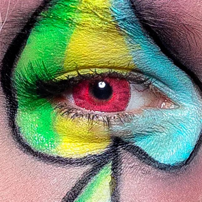 Lentilles de couleur rouge folles