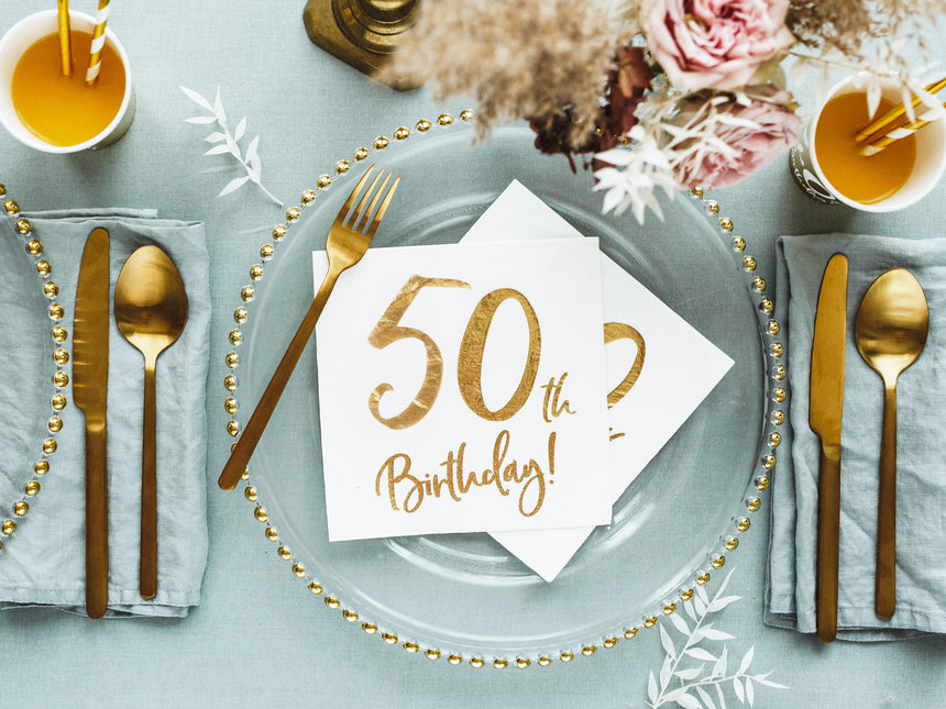 Serviettes 50 ans blanches 33cm 20pcs