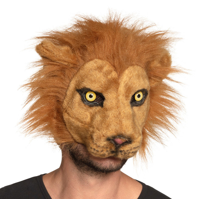 Lion à demi-masque