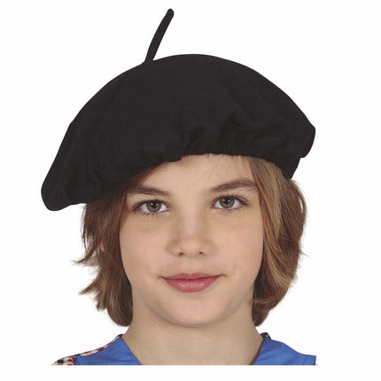 Enfant au béret noir