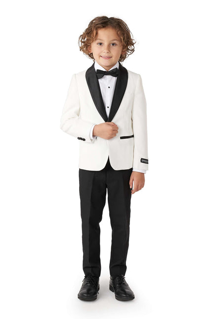 Garçon en smoking blanc <tc>OppoSuits</tc>