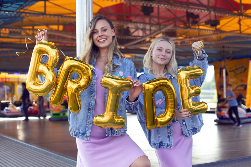 Folie Ballon Letter E Goud Leeg 35cm van Partydeco koop je bij Partywinkel