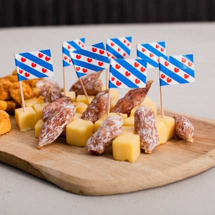 Friesland Cocktailprikkers Pompebled 6cm 50st van WeFiesta koop je bij Partywinkel