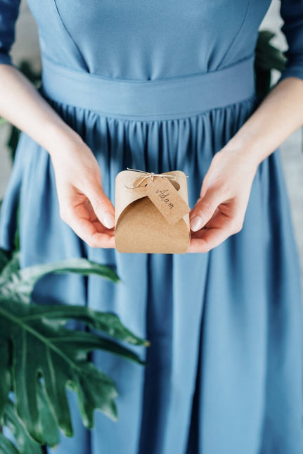 Geschenkdoosjes met Naamkaartjes 6cm 10st van Partydeco koop je bij Partywinkel