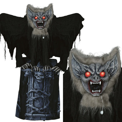 Halloween Decoratie Vleermuis Op Steen Beweegbaar Met Licht En Geluid 1,5m van Fiestas Guirca koop je bij Partywinkel