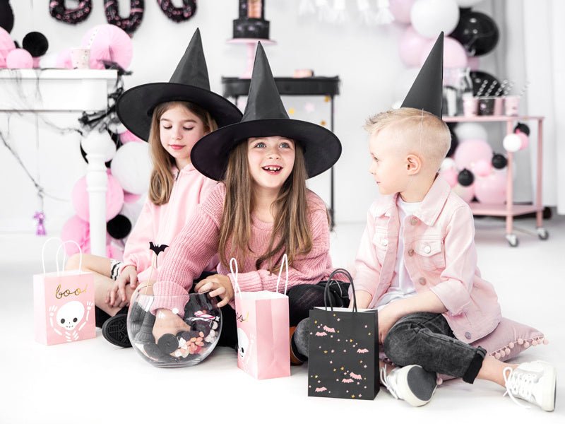 Halloween Zwarte Uitdeeltasjes 18cm van Partydeco koop je bij Partywinkel