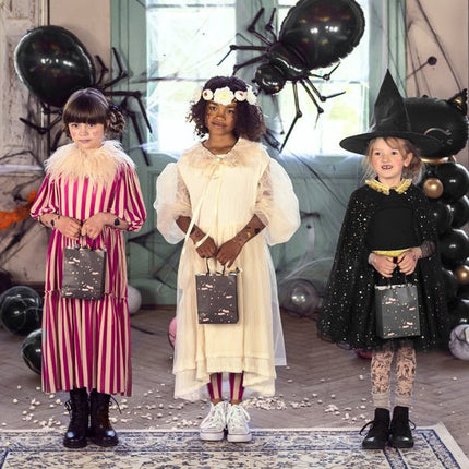 Halloween Zwarte Uitdeeltasjes 18cm van Partydeco koop je bij Partywinkel